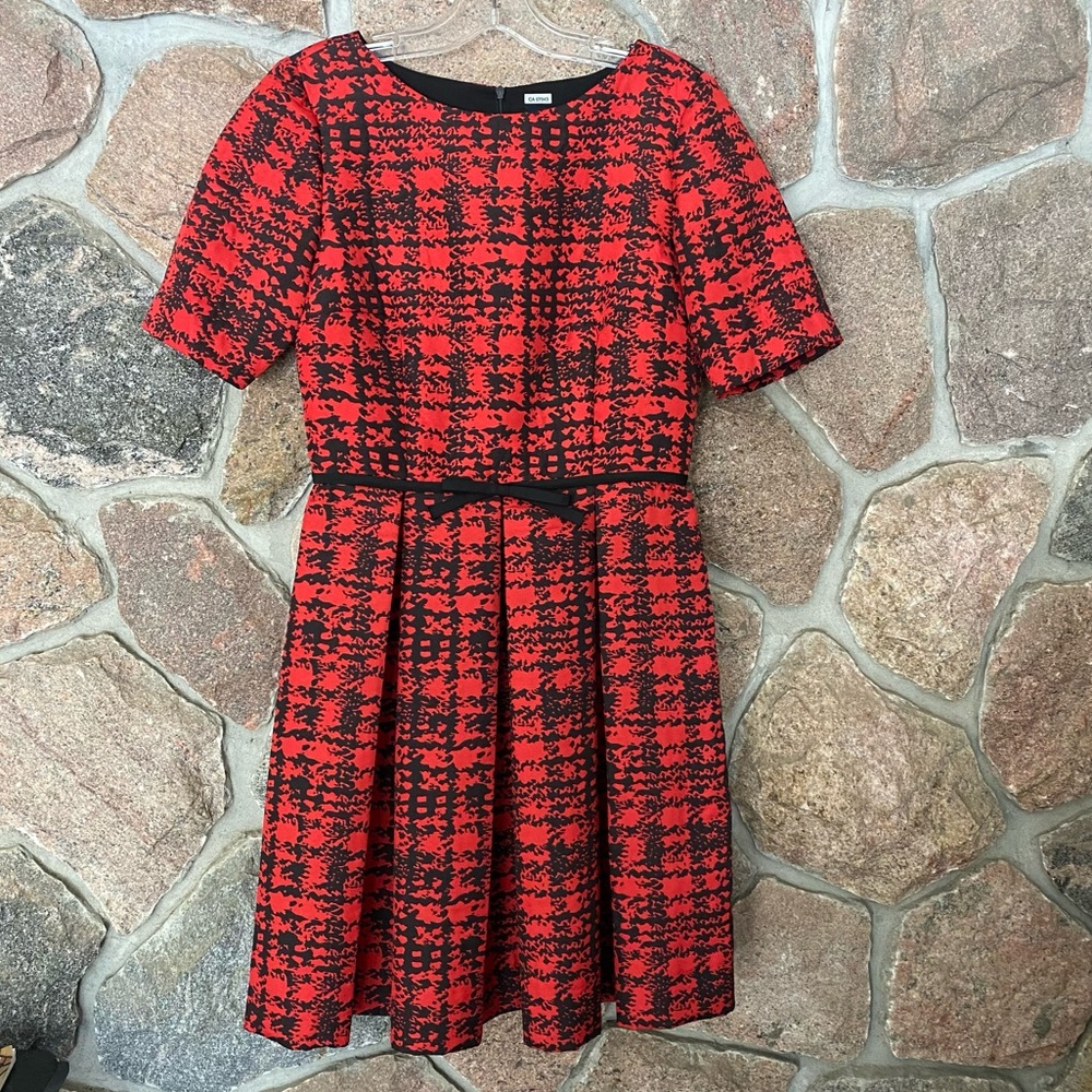 ❤️Stunning Red and Black Just…Taylor short sleeved dress.